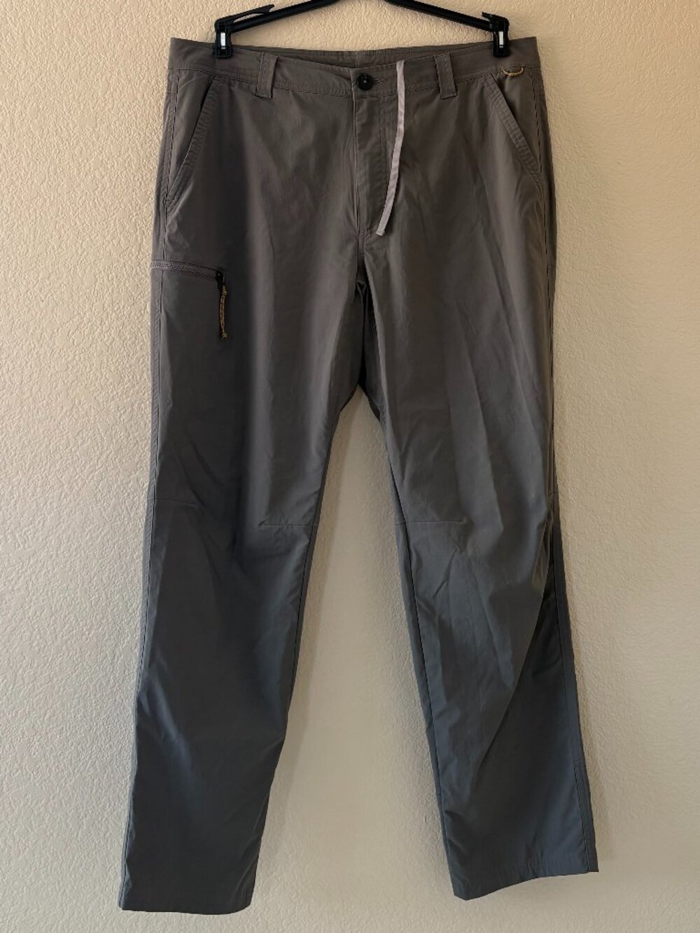 REI Co-op Hiking Pants Mens 34x30 Gray Nylon Spandex Stretch Trail Travel Outdoo